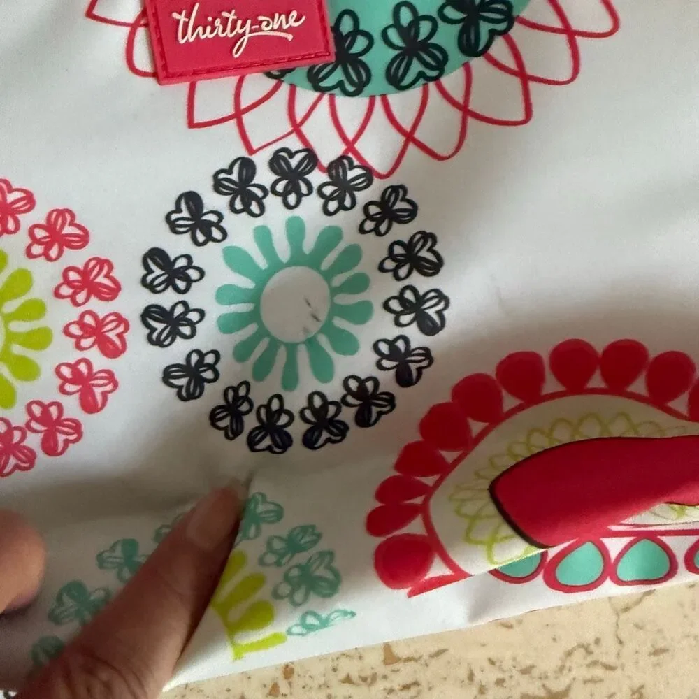 Thirty-one gifts medium thermal pouch in citrus medallion